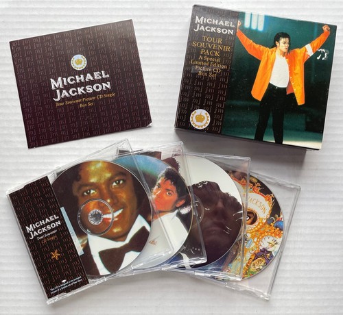 Michael jackson tour souvenir - michael,